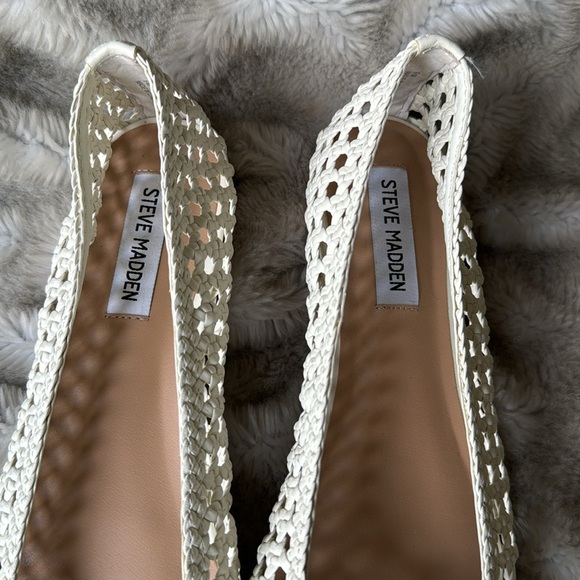 NWOT Steve Madden Saxton Flats - Picture 4 of 8